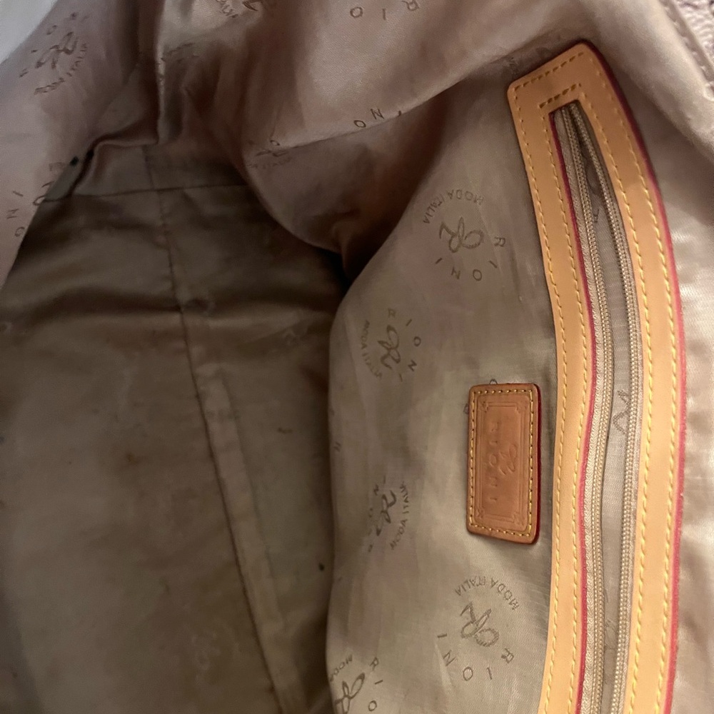 Rioni Tan and Brown Monogram Large Tote - Picture 9 of 9